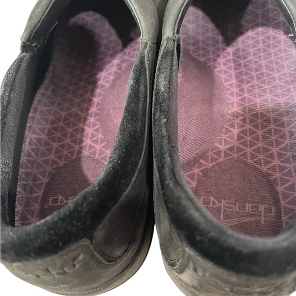 Dansko Women’s Euro size 38 U.S. Size 7.5-8 Style Patti Black Nubuk Vibram soft - Picture 6 of 7